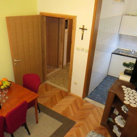 Apartman Jakir Baška Voda エクステリア 写真