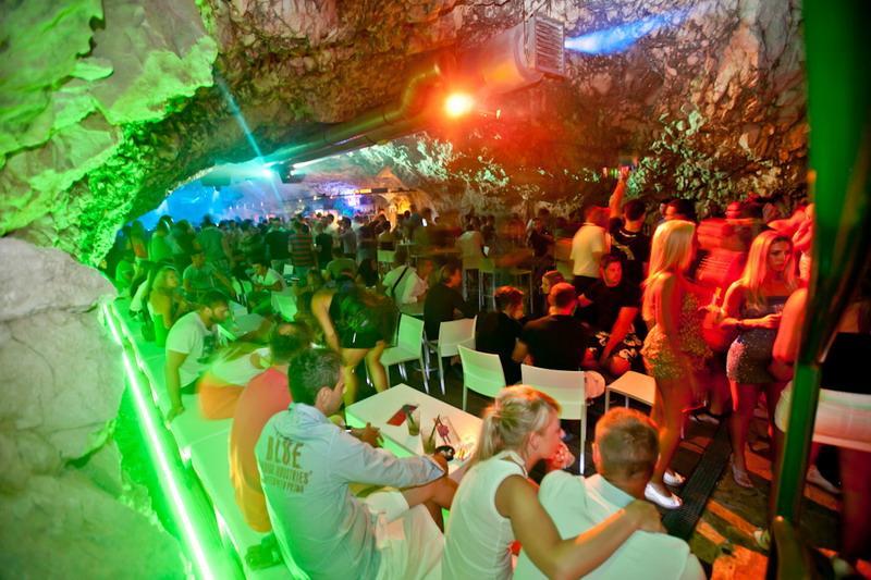 Apartman Jakir Baška Voda エクステリア 写真