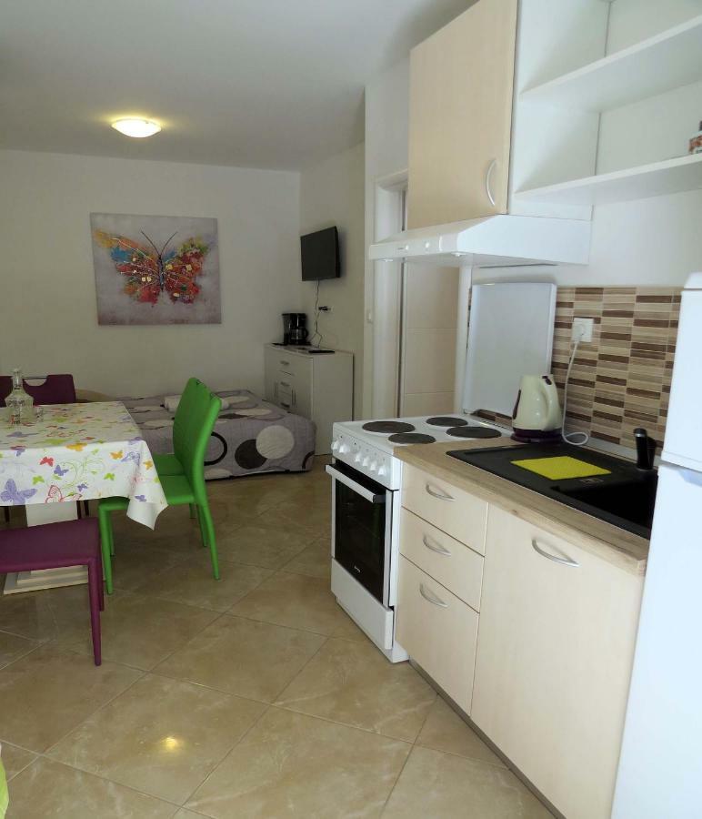 Apartman Jakir Baška Voda エクステリア 写真