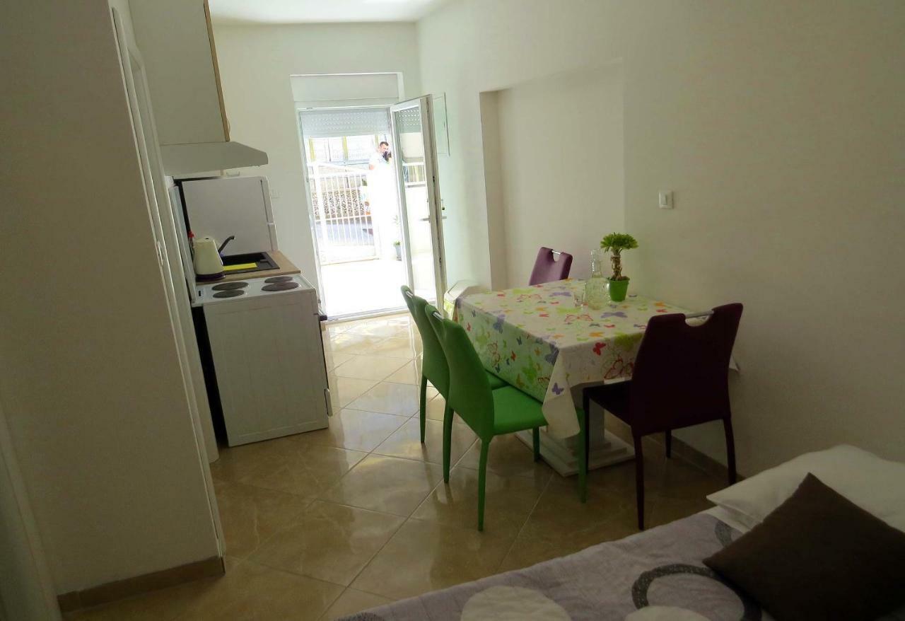 Apartman Jakir Baška Voda エクステリア 写真